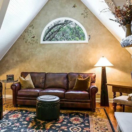 オーク・パーク ハーベイ ハウス ベッド アンド ブレックファスト Bed & Breakfast エクステリア 写真