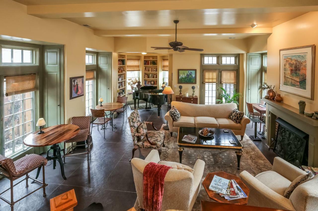 オーク・パーク ハーベイ ハウス ベッド アンド ブレックファスト Bed & Breakfast エクステリア 写真